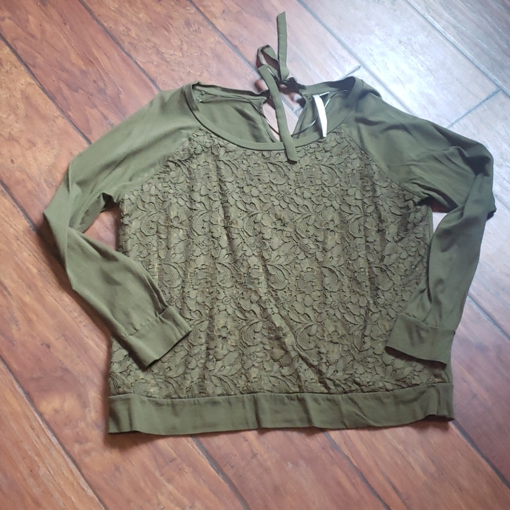 NWOT LC Conrad long sleeve T